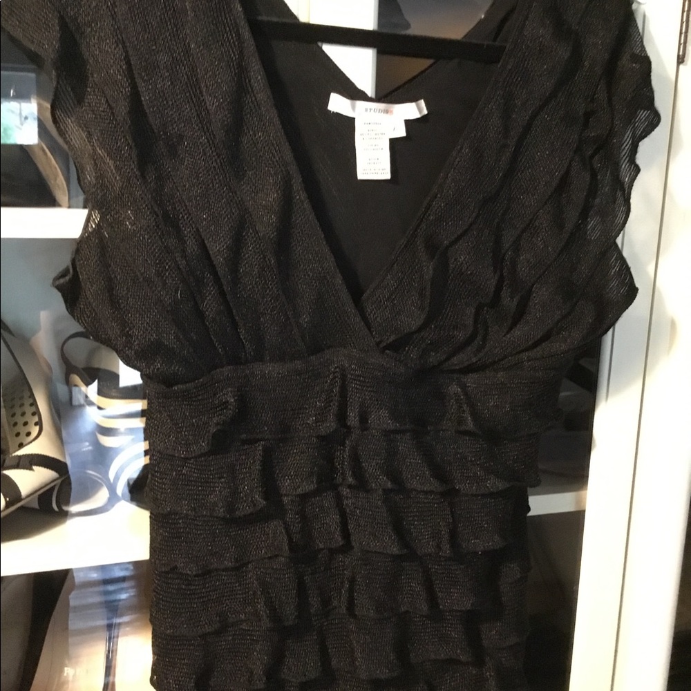 Studio M Black layered knit sleeveless shirt